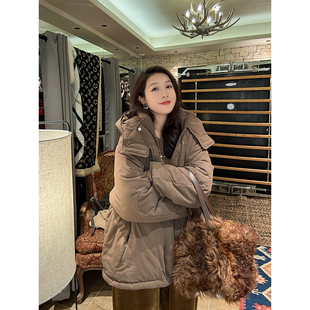 720蓬90白鹅绒 安妮森林 高密夫砂洗皱100棉解构设计感连帽羽绒服