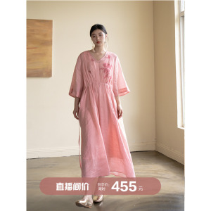 8.9万针刺绣纯苎麻V领仙气酵素洗麻料连衣裙送背心裙安妮森林大码