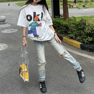 站在雾里经典fog膝盖破洞牛仔裤修身弹力做旧磨黄水洗kanye长裤