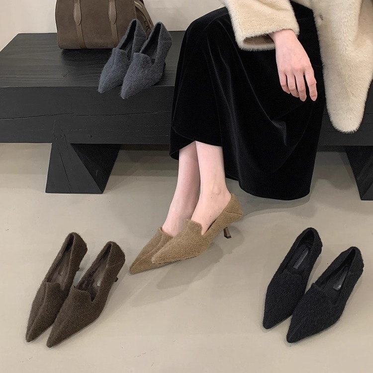 复古风尖头乐福鞋女细跟深口单鞋