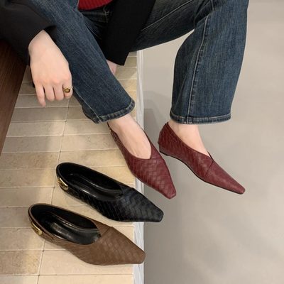 2025年秋季新款复古风深口单鞋