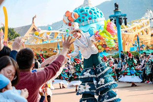 新款圣诞树圣诞节高跷演出服园区巡游小丑服装主题乐园