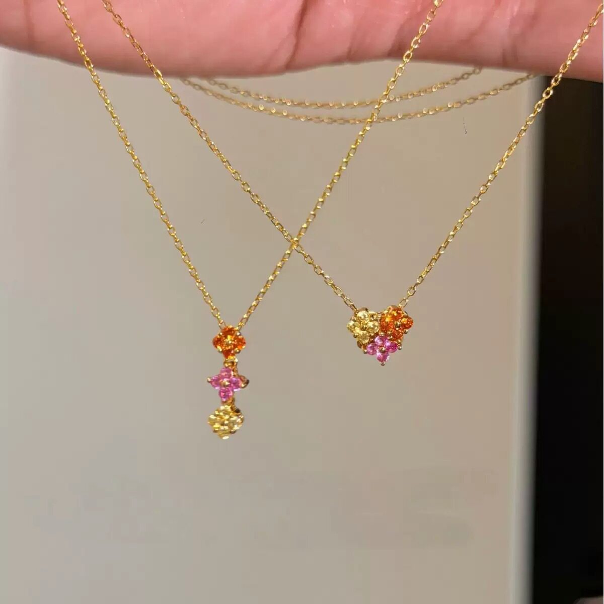 一款两戴S925纯银镀金帕拉伊巴爱心项链女款四叶草蓝色小花锁骨链