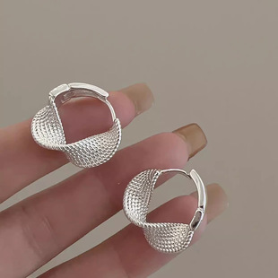 s925纯银扭曲圆圈耳环女ins秋冬法式 重工感编织麻花纹理耳扣