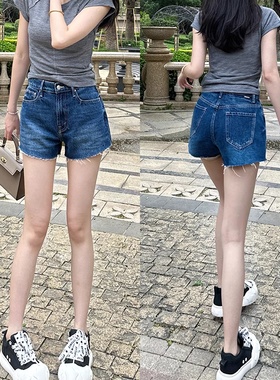 美国代购MOTHER夏季蓝色高腰显瘦修身百搭休闲仿旧毛边牛仔短裤女