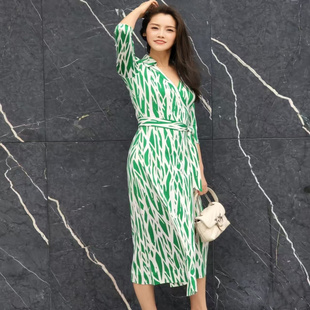 美国代购 绿色树枝针织真丝polow领桑蚕丝裹身连衣裙 DVF2025新款