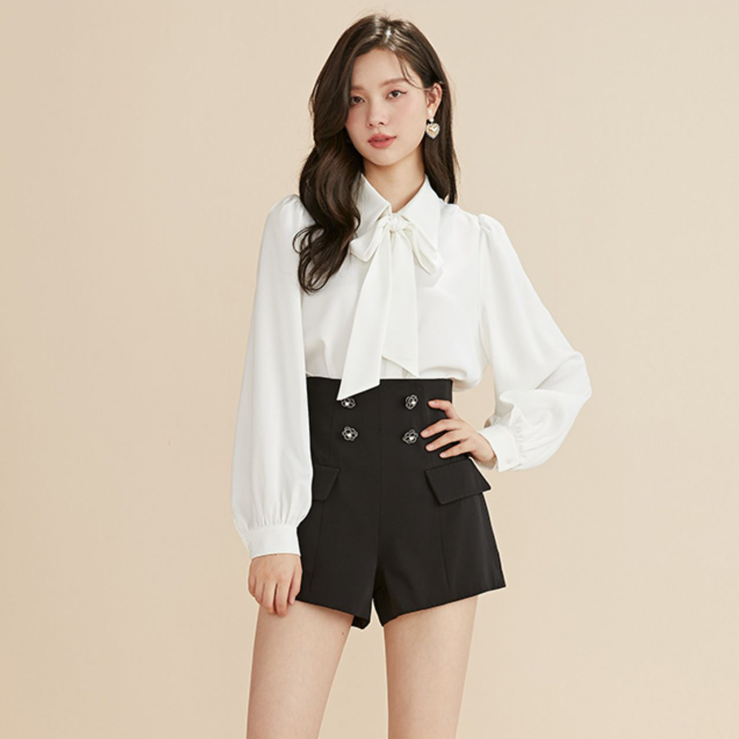 简约蝴蝶结雪纺白色衬衫女2026春秋新款高级感法式设计感衬衣上衣