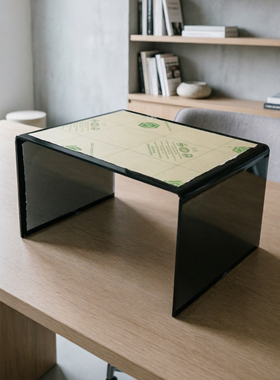 黑色亚克力置物架手办盲盒透明展示架U型架化妆品收纳分层架定制