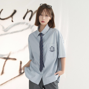 女夏季 衬衫 宽松白色衬衣学院风上衣K 小熊刺绣短袖 万有引力博物馆