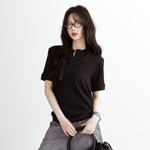 2026年新款 T恤女夏季 中性风正肩上衣 条纹针织短袖 万有引力博物馆