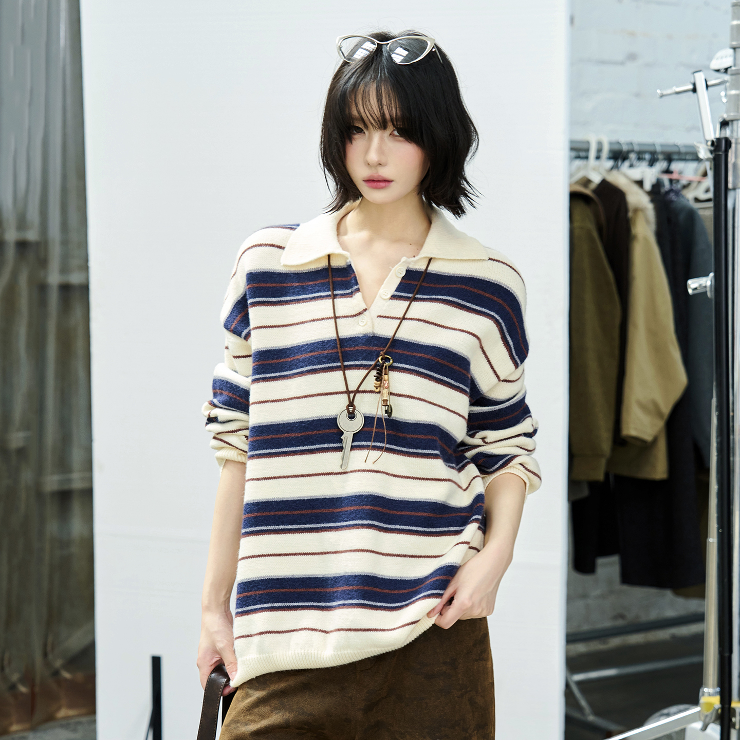 万有引力博物馆 Polo领条纹毛衣女秋季2025年新款宽松翻领针织衫