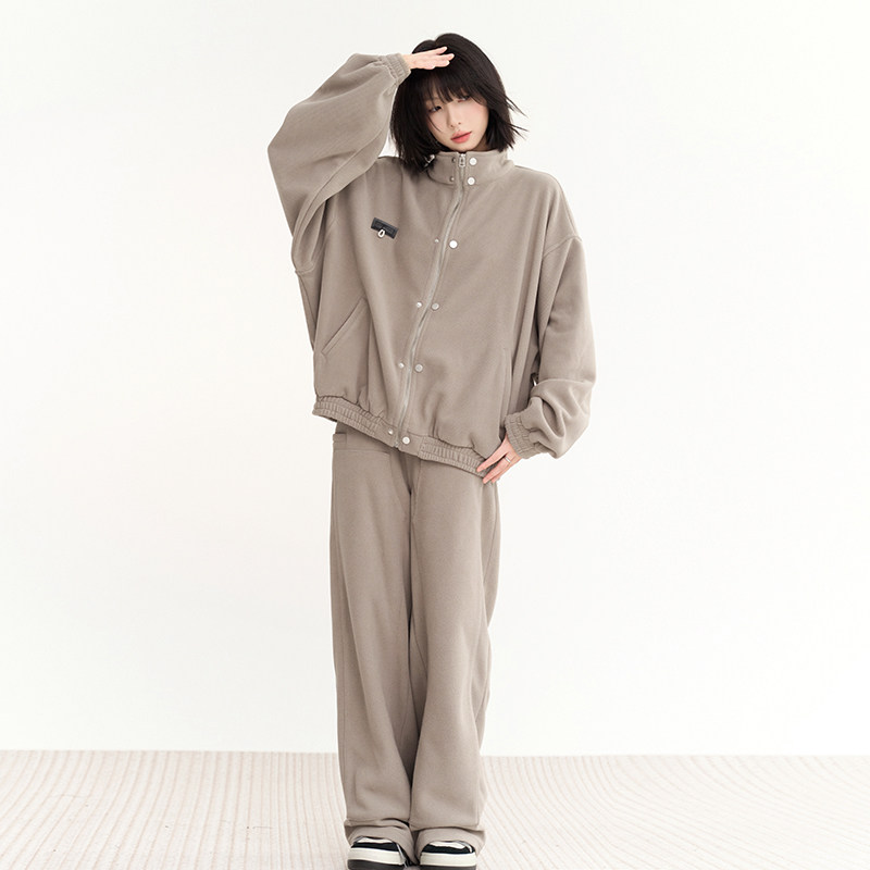 万有引力博物馆 毛绒一体纯色休闲套装女：开衫运动外套+直筒长裤