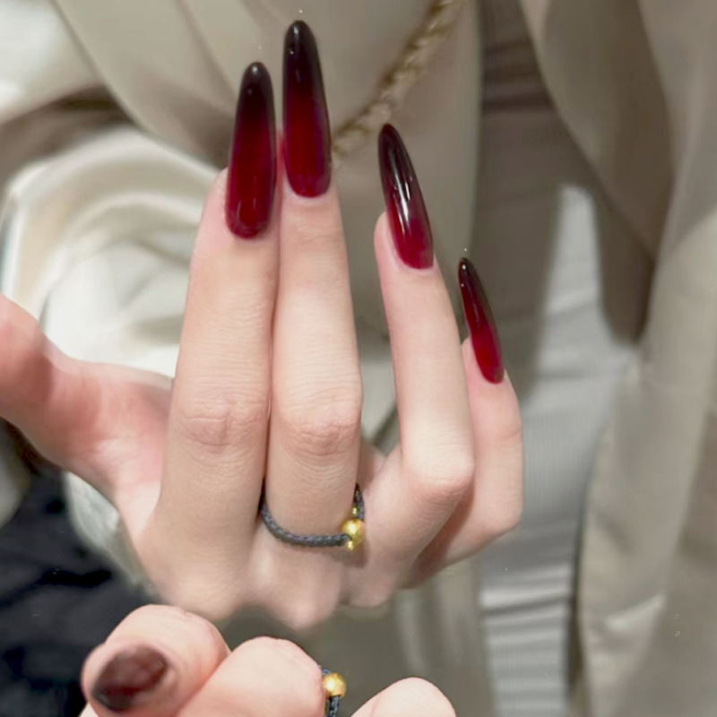 2025新款高级简约穿戴显白百搭日常纯欲黑红渐变色长水滴红淡雅长