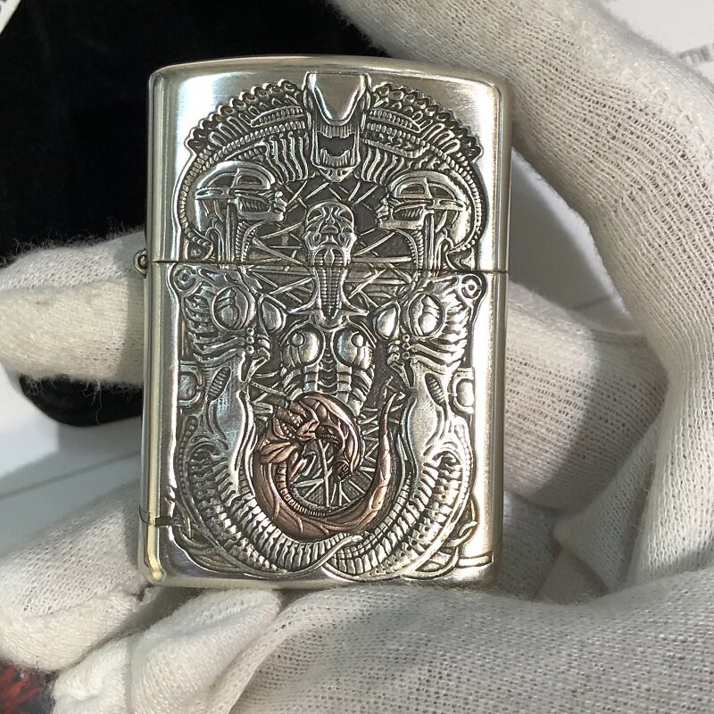 zippo之宝煤油防风打火机正品 纯银盔甲机 3D精雕 异形ALIEN