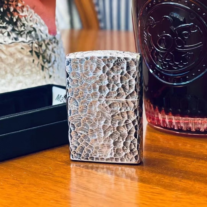zippo之宝煤油防风打火机正品日版原装在册浮华银色深雕陨石坑