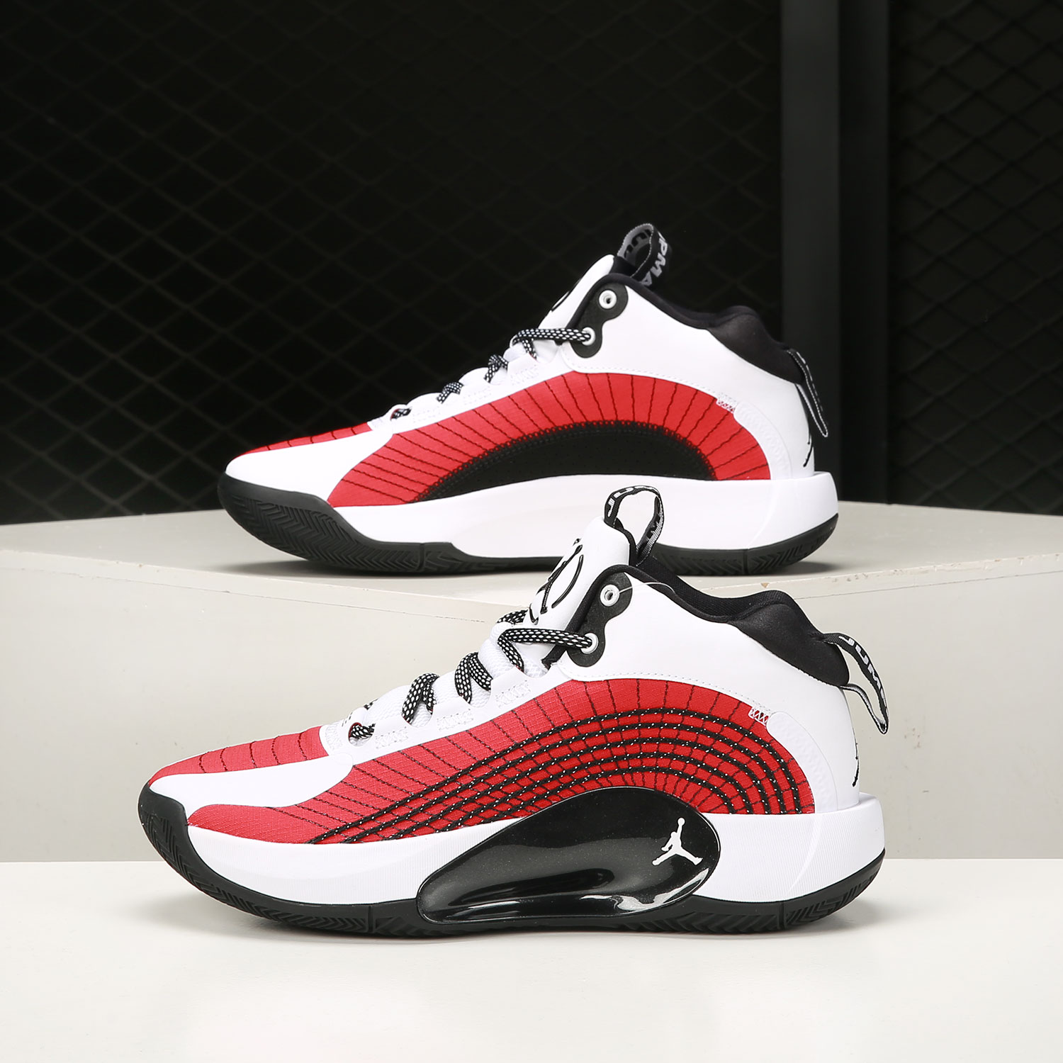 耐克JORDAN男子缓震篮球鞋