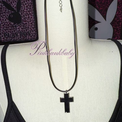 原创手作小众个性y2k哥特朋克真皮十字架吊坠皮革硅胶绳钛钢项链