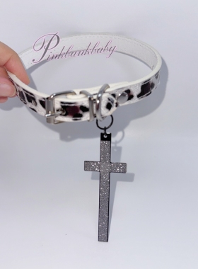 pinkbankbaby原创设计小众朋克y2k甜酷豹纹十字架吊坠PU项圈
