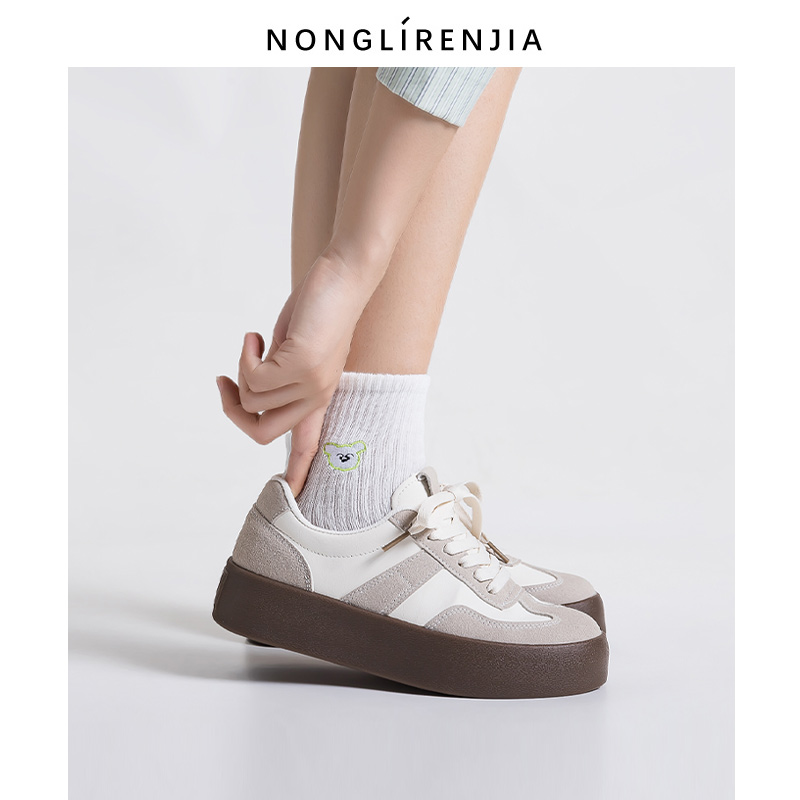 弄里人佳大码女鞋41-43码单鞋德训鞋25秋新款休闲鞋40 42宽胖脚