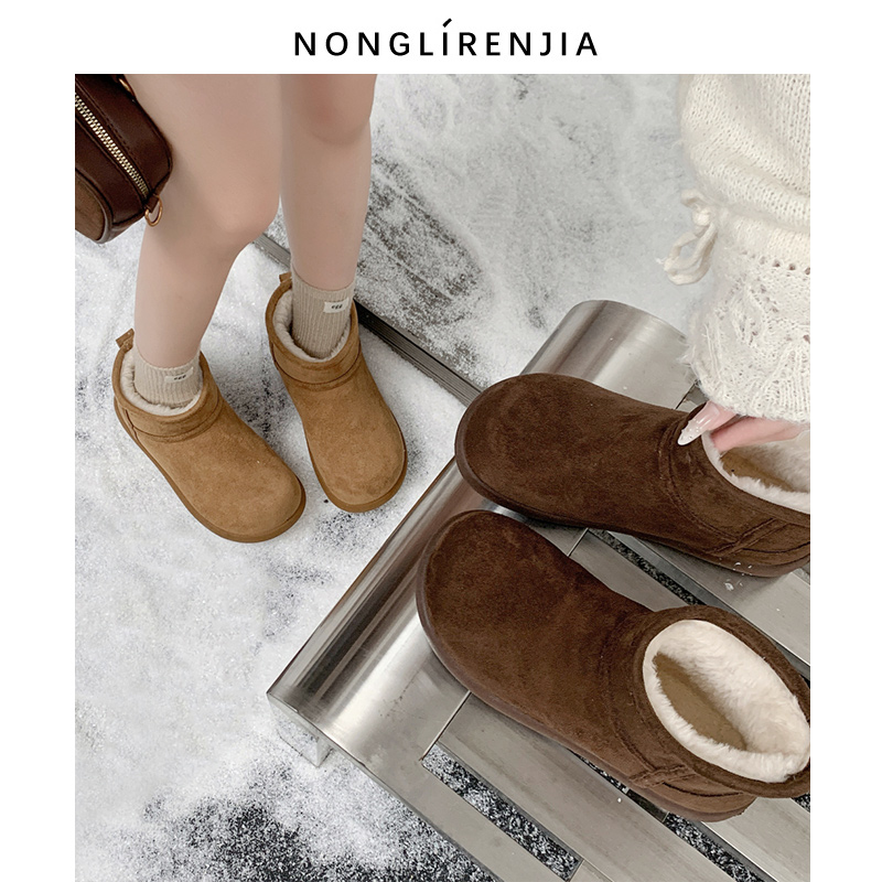 弄里人佳大码女鞋41-43码雪地靴25冬新款短靴小土豆40 42宽胖脚