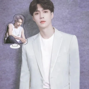 摆件张艺兴装 立牌 饰品透明房间亚克力桌面创意夹层双面人形个性