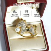 DIY珍珠配件新款 铜镀金精致镶锆可爱摇摇马胸针胸花空托