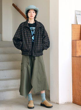 鹿与飞鸟[26°晴]“生巧咖啡”复古中性文艺格纹轻薄外套5763