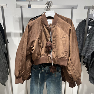 UR国内代购2025秋季女装潮流撞色绳结小熊玩偶短款棉服UYV150040