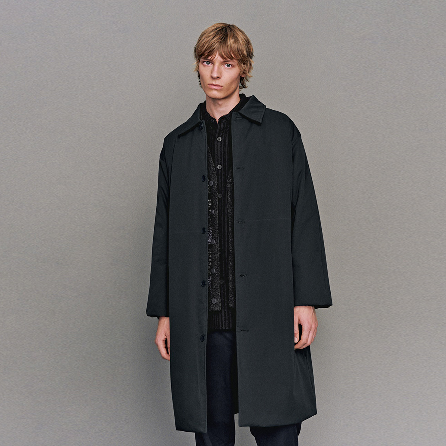 UR国内代购2025冬季男装流光风简约翻领排扣长款棉服UMM150023