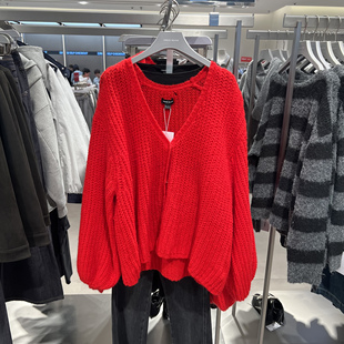 UR国内代购2025冬季女装潮流肌理感V领灯笼袖针织开衫UWJ950119