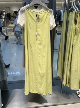 UR国内代购2025秋季女装休闲设计感度假风挂脖连衣裙UWM750096