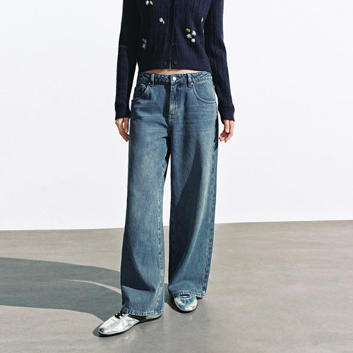 UR国内代购2025冬季女装时尚休闲花朵刺绣阔腿牛仔长裤UYL850199