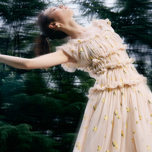 UR国内代购夏季女CarolineHu联名百搭无碎花无袖连衣裙UWG730029