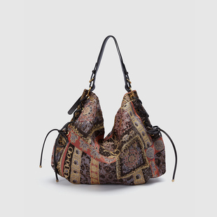 大容量琥珀流光风单肩包UAWB50185 女士时尚 UR国内代购 2025秋季