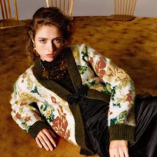 休闲撞色提花盘扣口袋针织开衫 女装 UWH960009 2025冬季 UR国内代购