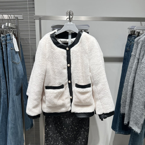 UR国内代购2025冬季女装时尚魅力小香撞色拼接毛绒外套UWG150176