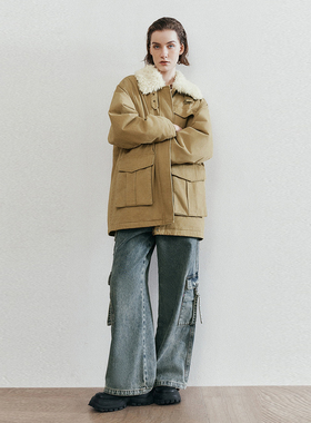 UR国内代购2025冬季女装时髦复古工装羊羔毛领羽绒外套UYL150036