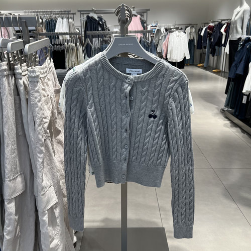 UR国内代购2025秋季女装休闲绞花肌理樱桃刺绣针织开衫UYY950116