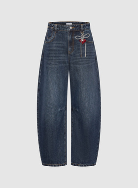 UR国内代购2025冬季女装潮流水洗爱心挂件弯刀牛仔长裤UYV860017