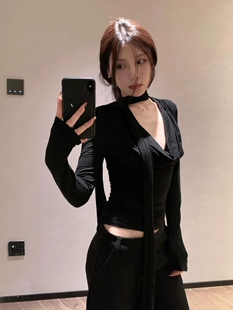法式复古黑色飘带长袖T恤女春秋季高级感修身收腰内搭打底衫上衣