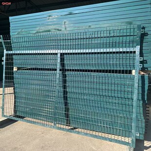 铁路高速公路防护栅栏角铁护栏网80018002围栏高铁隔离防护网双边