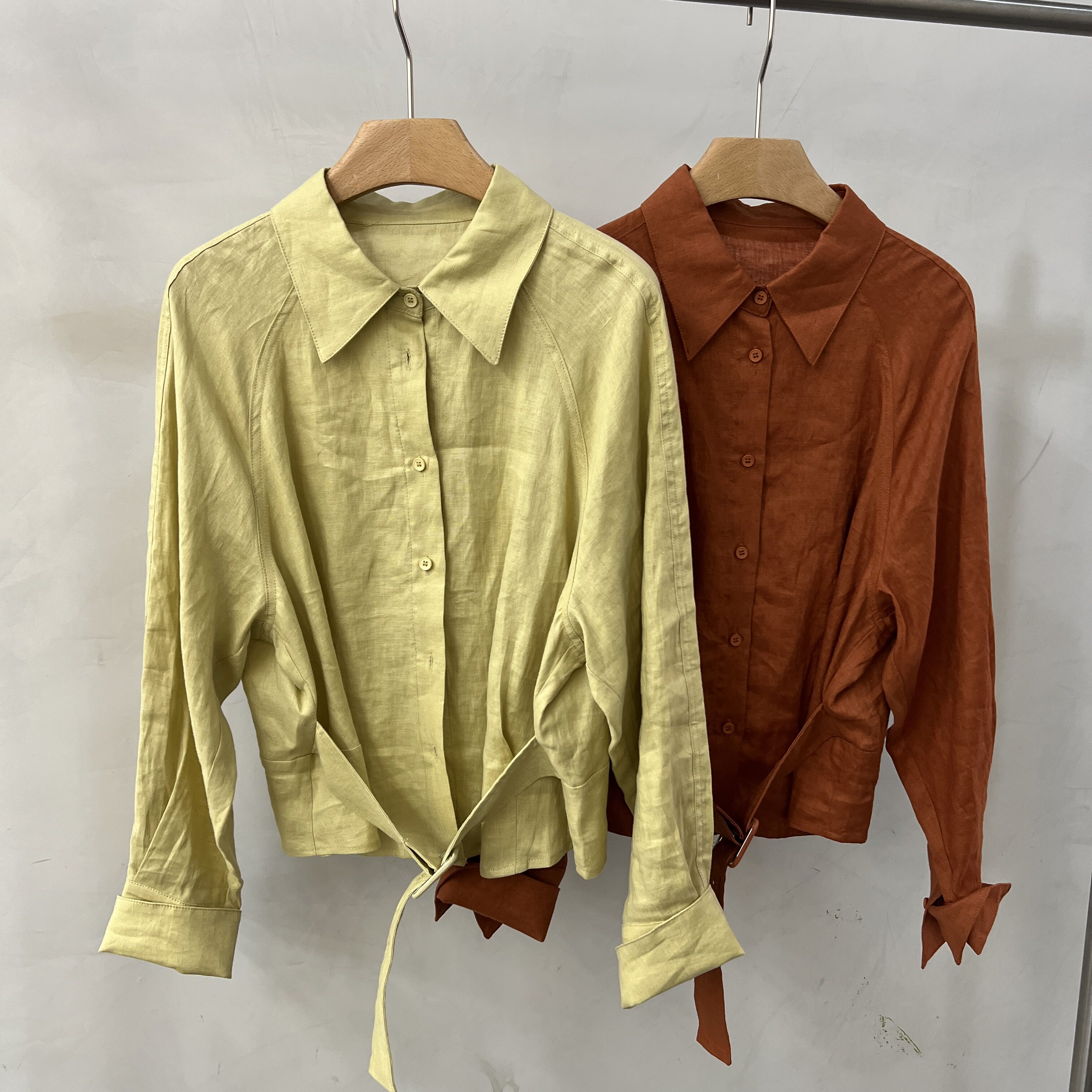 欧洲站2026春款新款欧货女装法式小众翻领收腰系带纯亚麻长袖衬衫