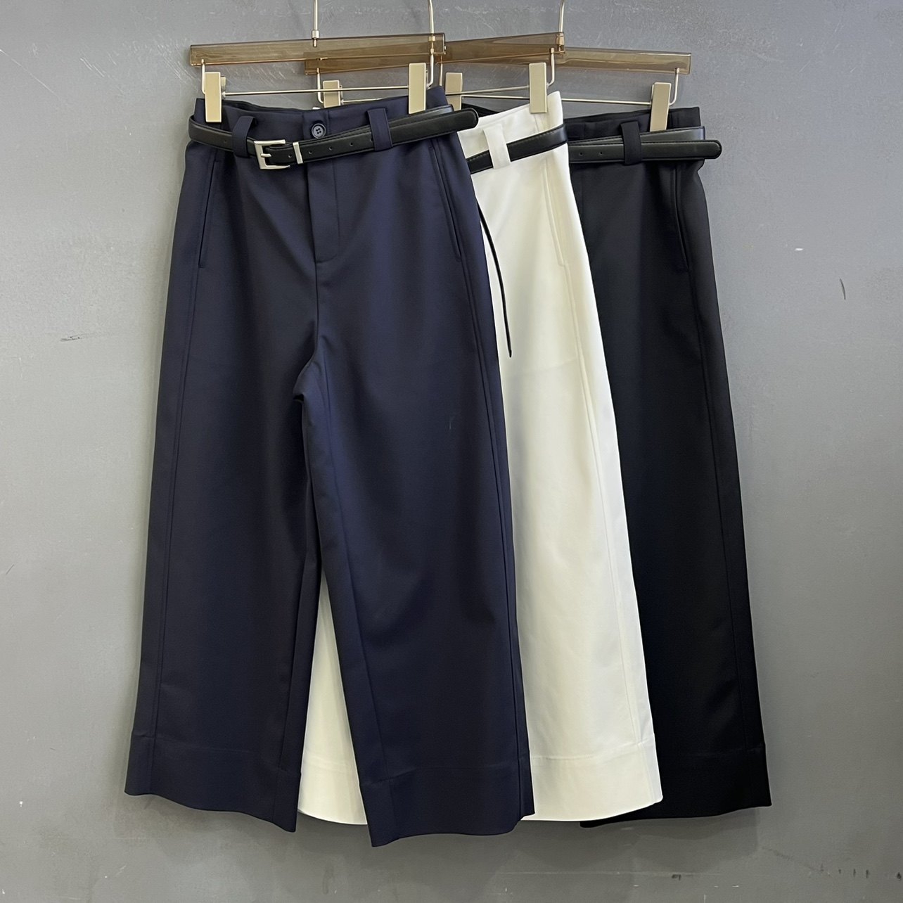 欧洲站205秋季新款高腰配腰带时髦显瘦通勤直筒九分西装休闲裤女