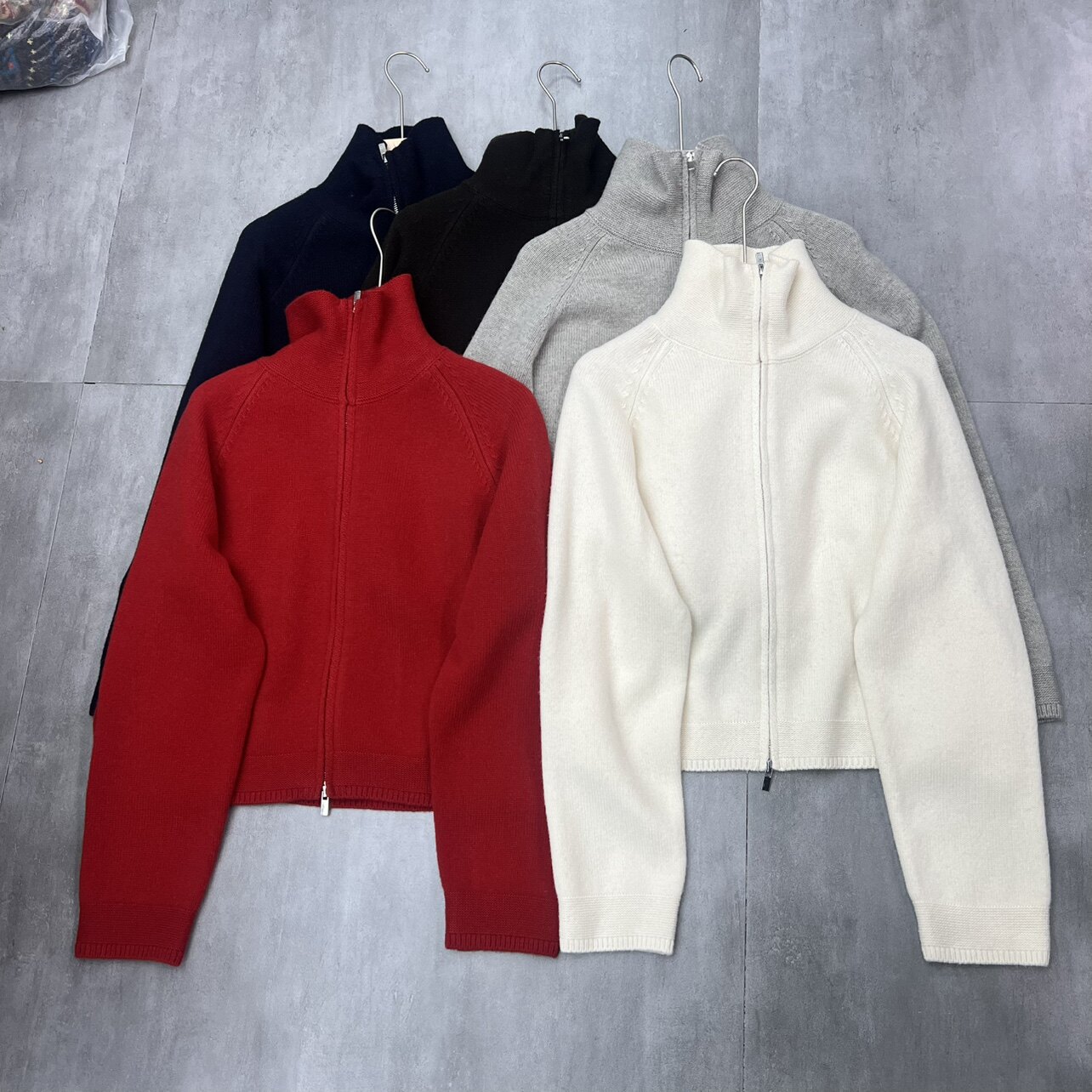 欧货2025冬季新款立领拉链羊毛针织开衫百搭慵懒风保暖毛衣外套女,女装/女士精品,毛针织衫,淘宝优惠券,粉丝福利购,淘宝优惠卷