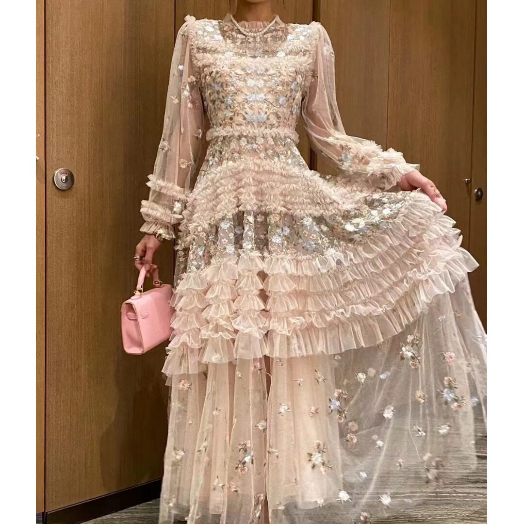 春季新款女装精品女装田园森林气质重工彩色绣花木耳边大摆连衣裙