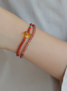 天然南红渐变色双圈手链搭配天然金珀爱心松石配珠精致简约