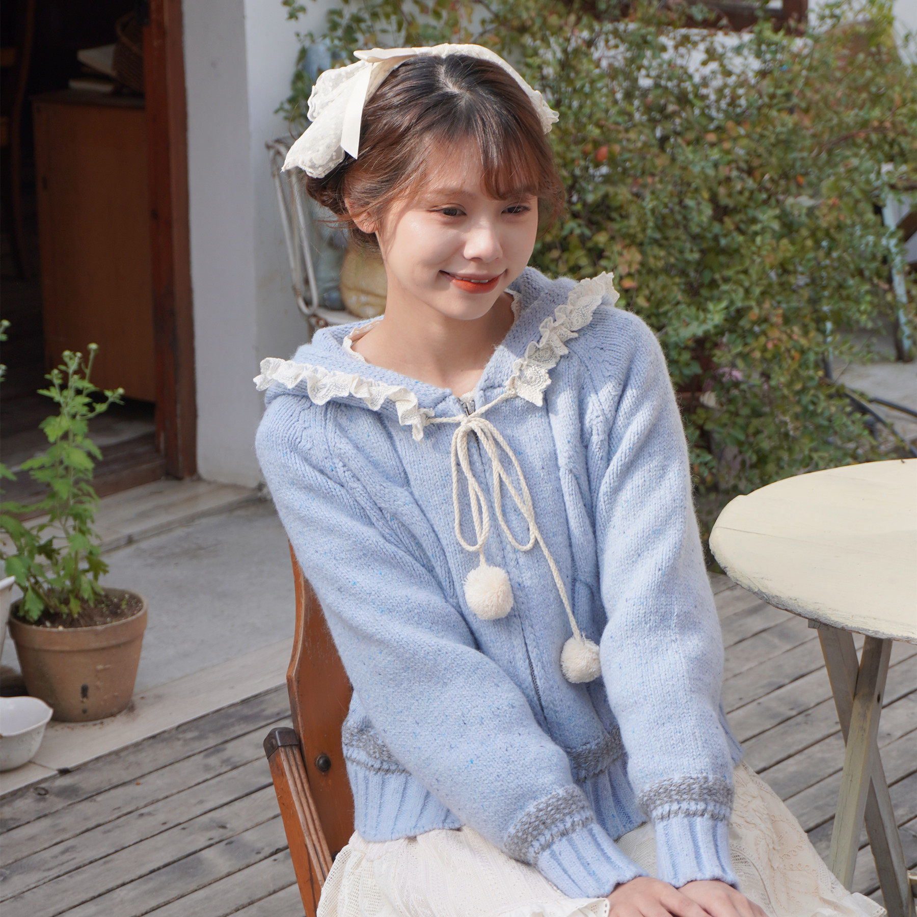 秋季新款少女蕾丝花边连帽针织毛衣立体球球淡蓝色显瘦毛线外套