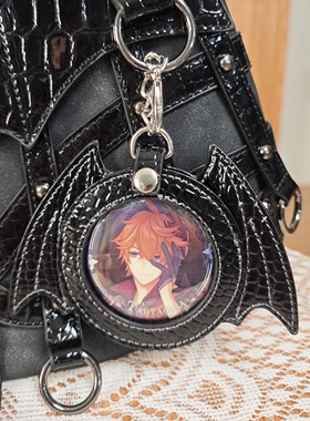 吧唧保护套卡套皮质挂件58mm65mm徽章收纳套谷美痛包哥特吧唧展示