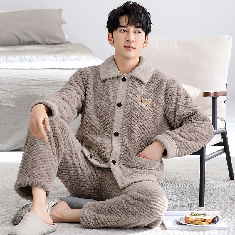 2025新款睡衣男中年爸爸两件套冬季珊瑚绒纽扣开衫口袋加厚可外穿