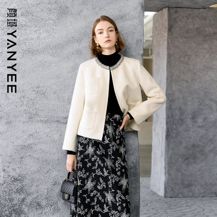 颜域白色小香风短款外套女2025新款冬季法式优雅简约圆领毛呢大衣